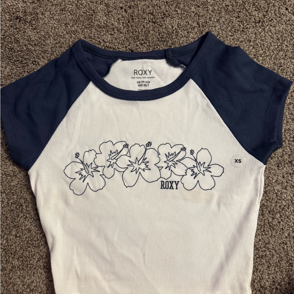 Roxy Womens Navy and White Floral Tee